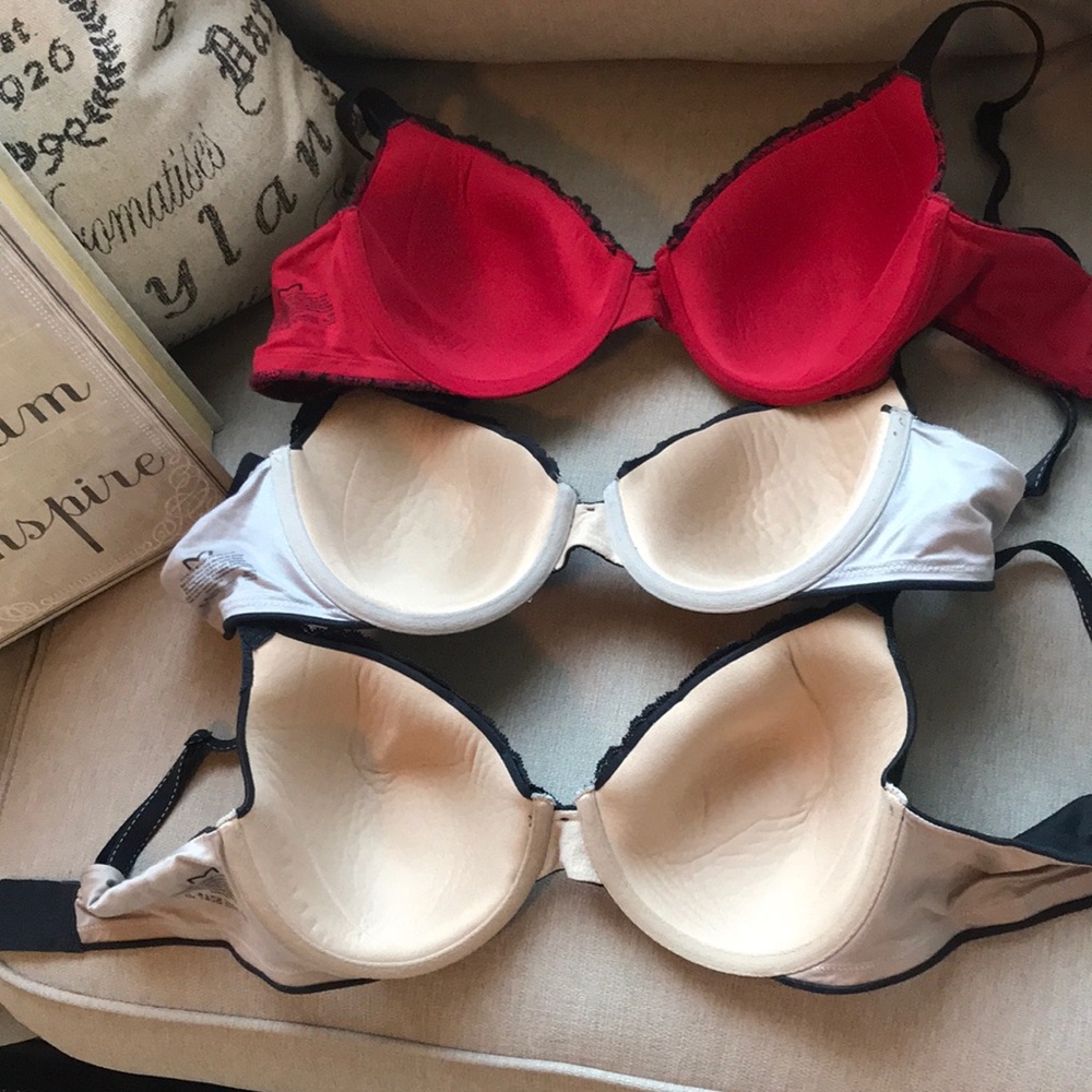 Sale!! 3 Maidenform Bras - Hot Deal! - Picture 2 of 4